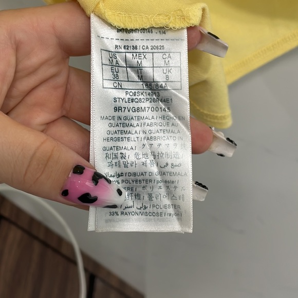 Guess Off The Shoulder Top - Picture 6 of 8